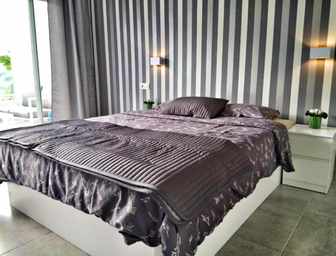 Luxury Renevapartment Island Village Адехе Екстериор снимка