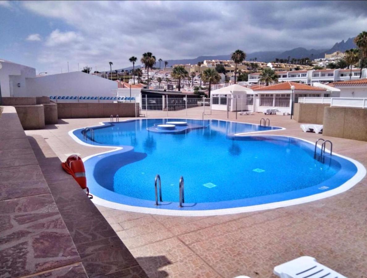 Luxury Renevapartment Island Village Адехе Екстериор снимка
