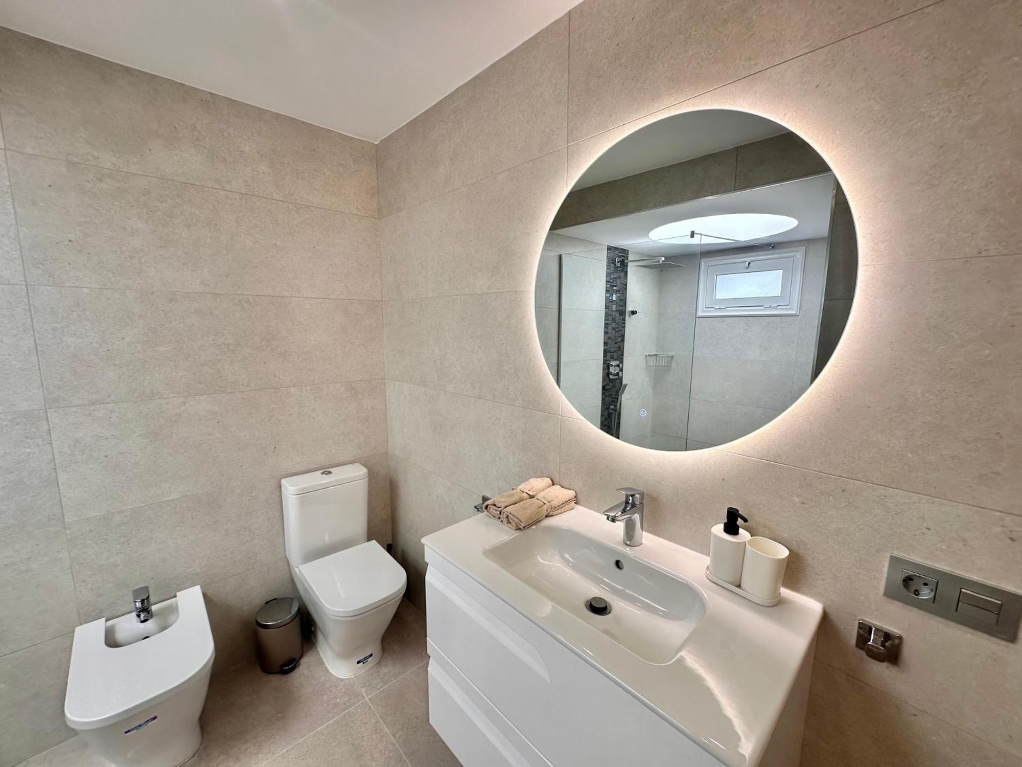 Luxury Renevapartment Island Village Адехе Екстериор снимка
