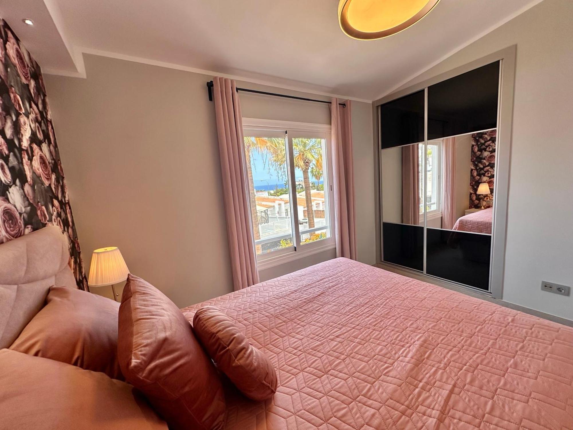 Luxury Renevapartment Island Village Адехе Екстериор снимка