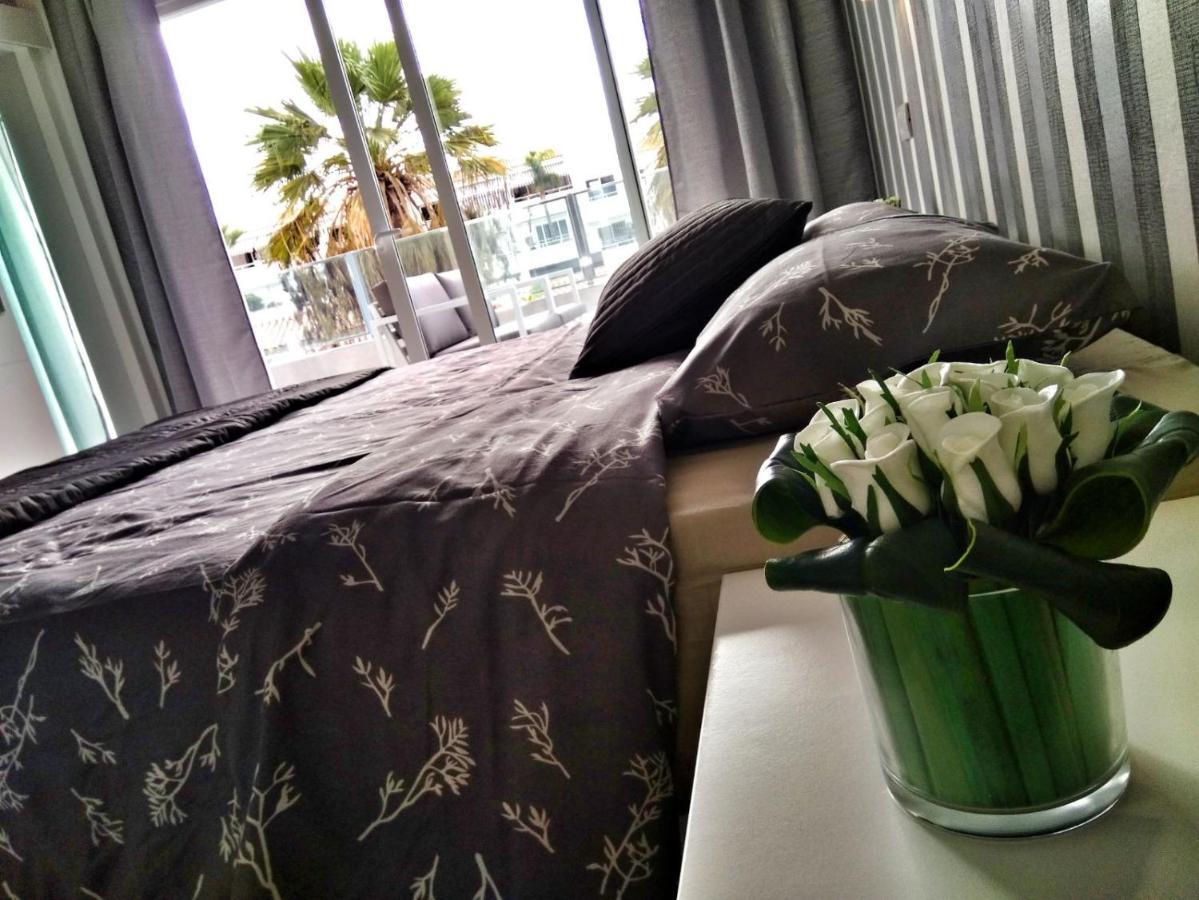 Luxury Renevapartment Island Village Адехе Екстериор снимка