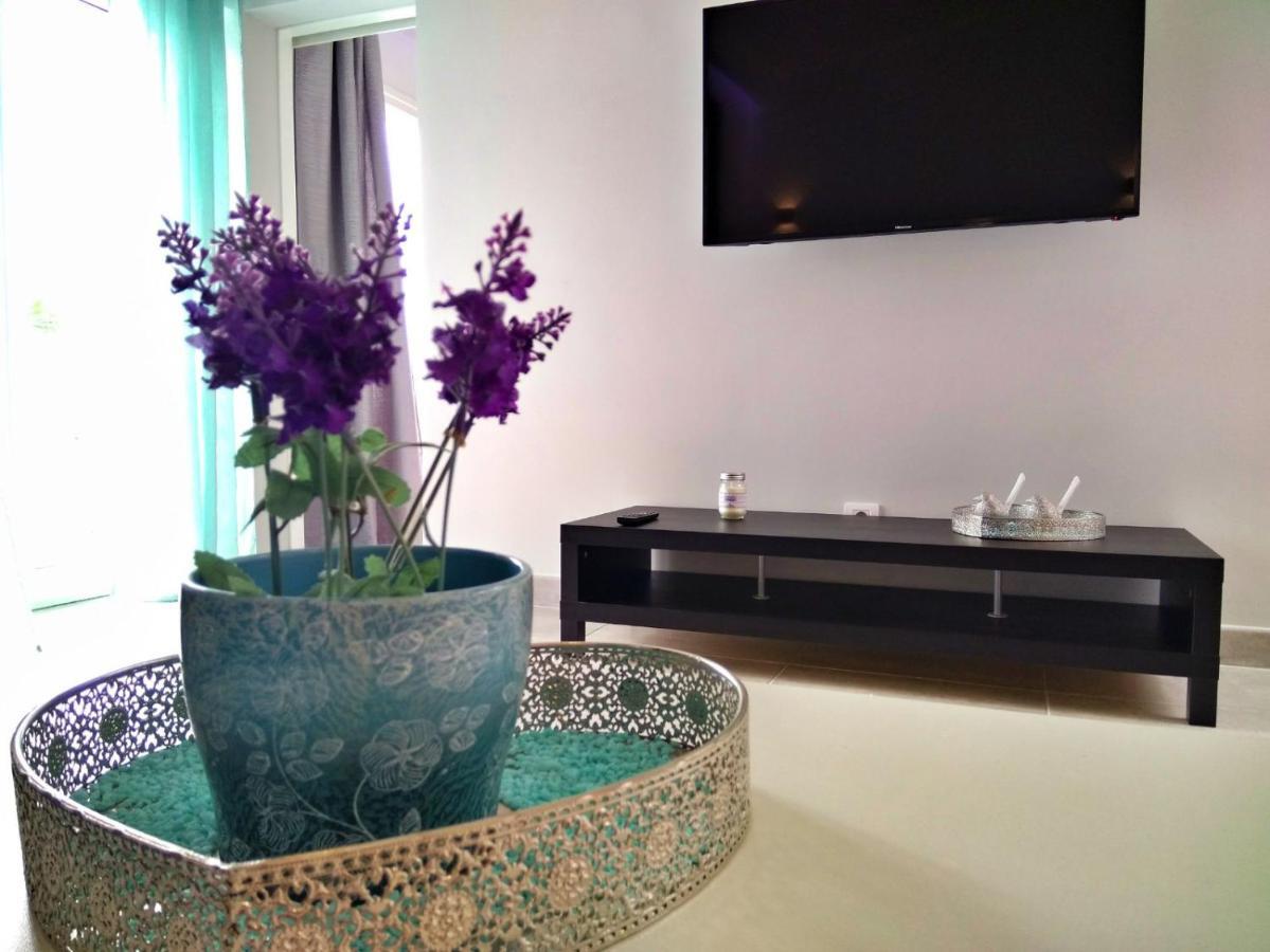 Luxury Renevapartment Island Village Адехе Екстериор снимка