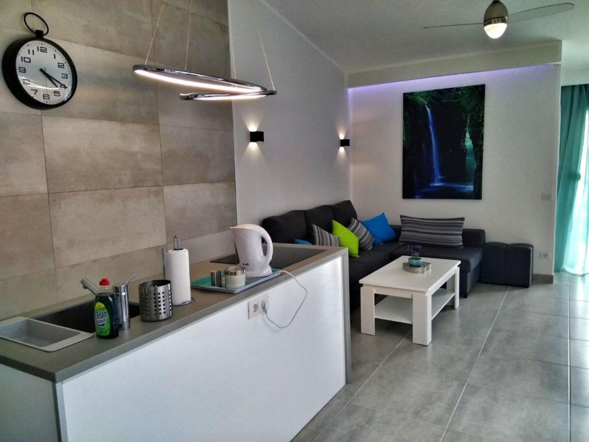 Luxury Renevapartment Island Village Адехе Екстериор снимка