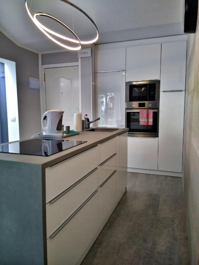 Luxury Renevapartment Island Village Адехе Екстериор снимка